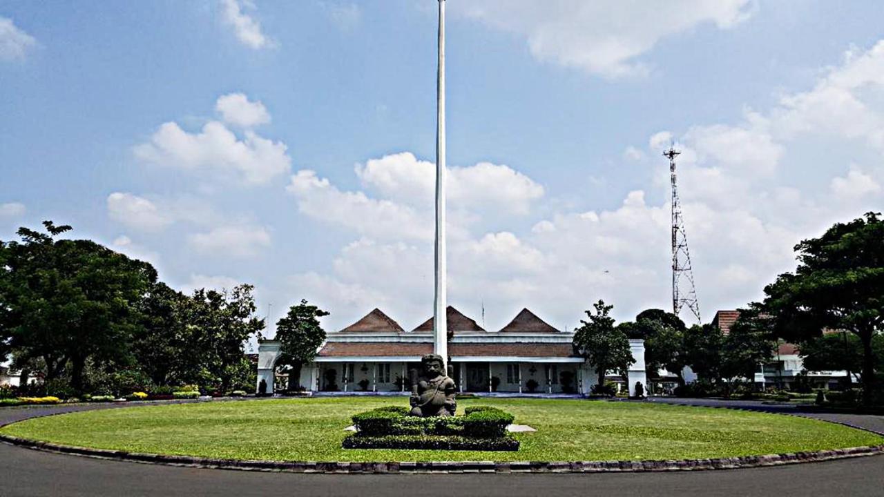 Mitra Hotel Yogyakarta Ngoại thất bức ảnh