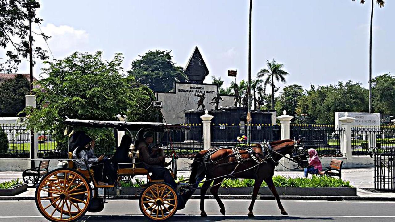 Mitra Hotel Yogyakarta Ngoại thất bức ảnh